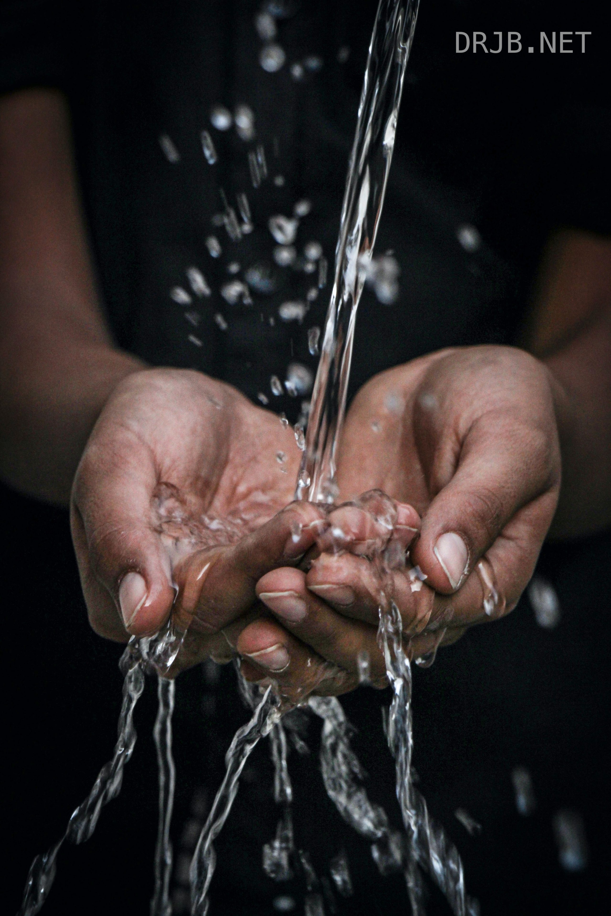 Photo of Eau : Combien devriez-vous boire chaque jour? Calculateur de prise d’eau